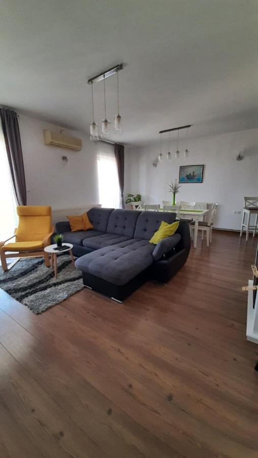 Apartman Ana & Marta セニ エクステリア 写真