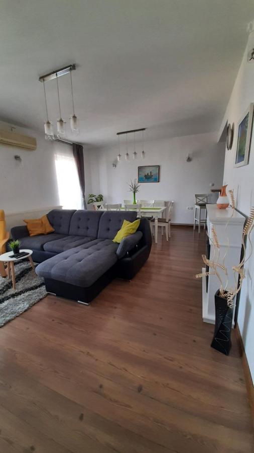 Apartman Ana & Marta セニ エクステリア 写真