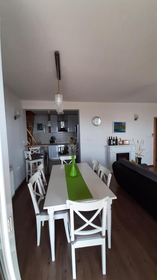 Apartman Ana & Marta セニ エクステリア 写真