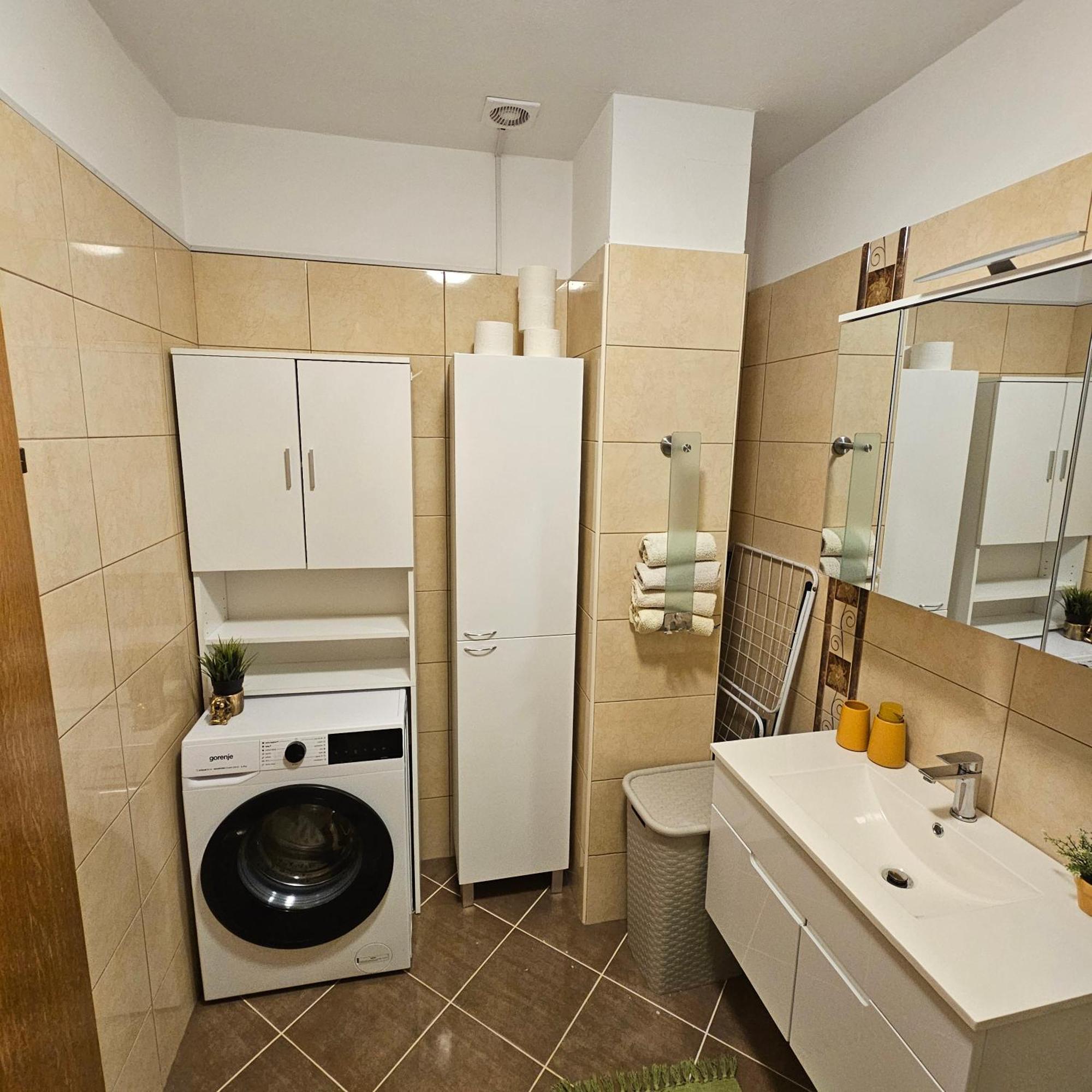 Apartman Ana & Marta セニ エクステリア 写真