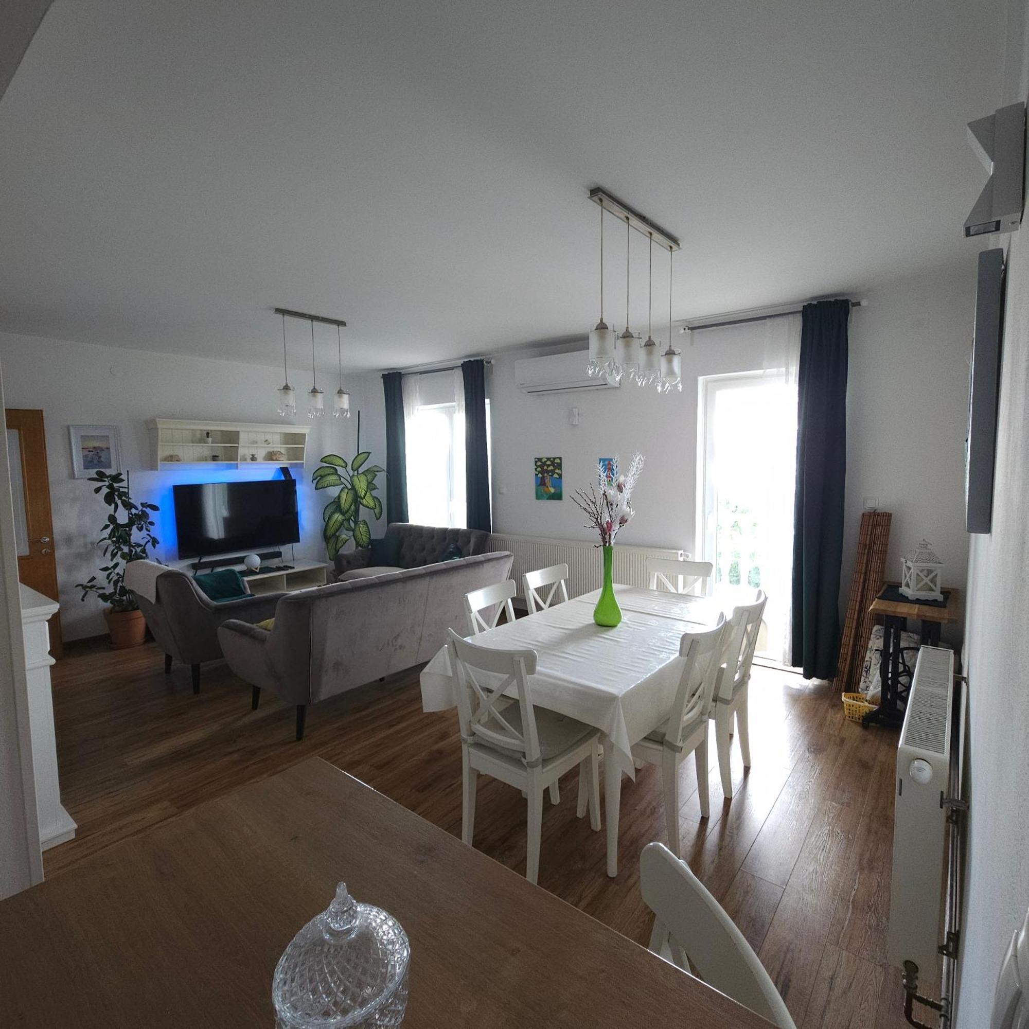 Apartman Ana & Marta セニ エクステリア 写真